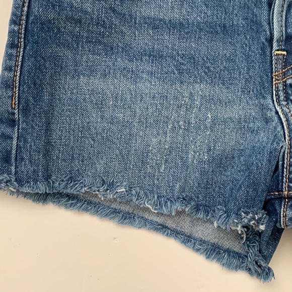 Levis Denim Shorts - Picture 3 of 12